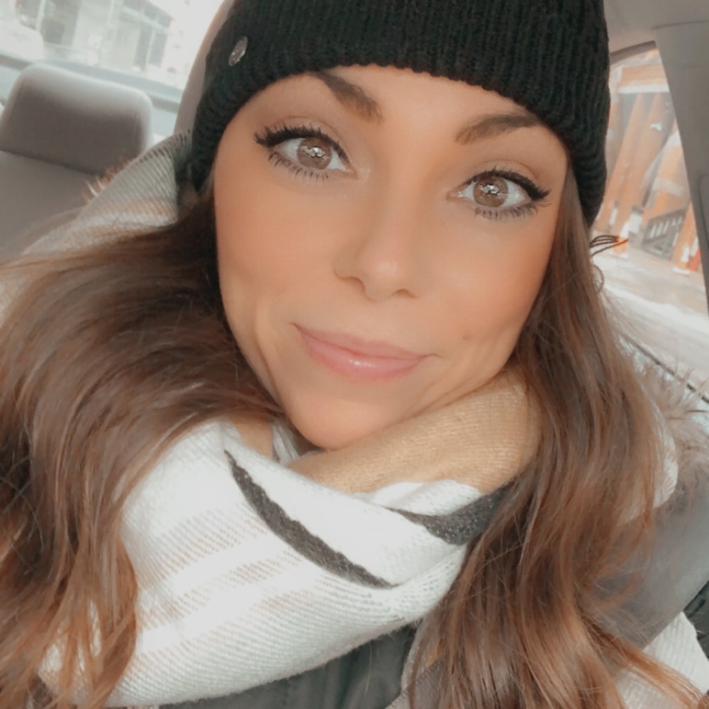 Meet your Posher, Ashley